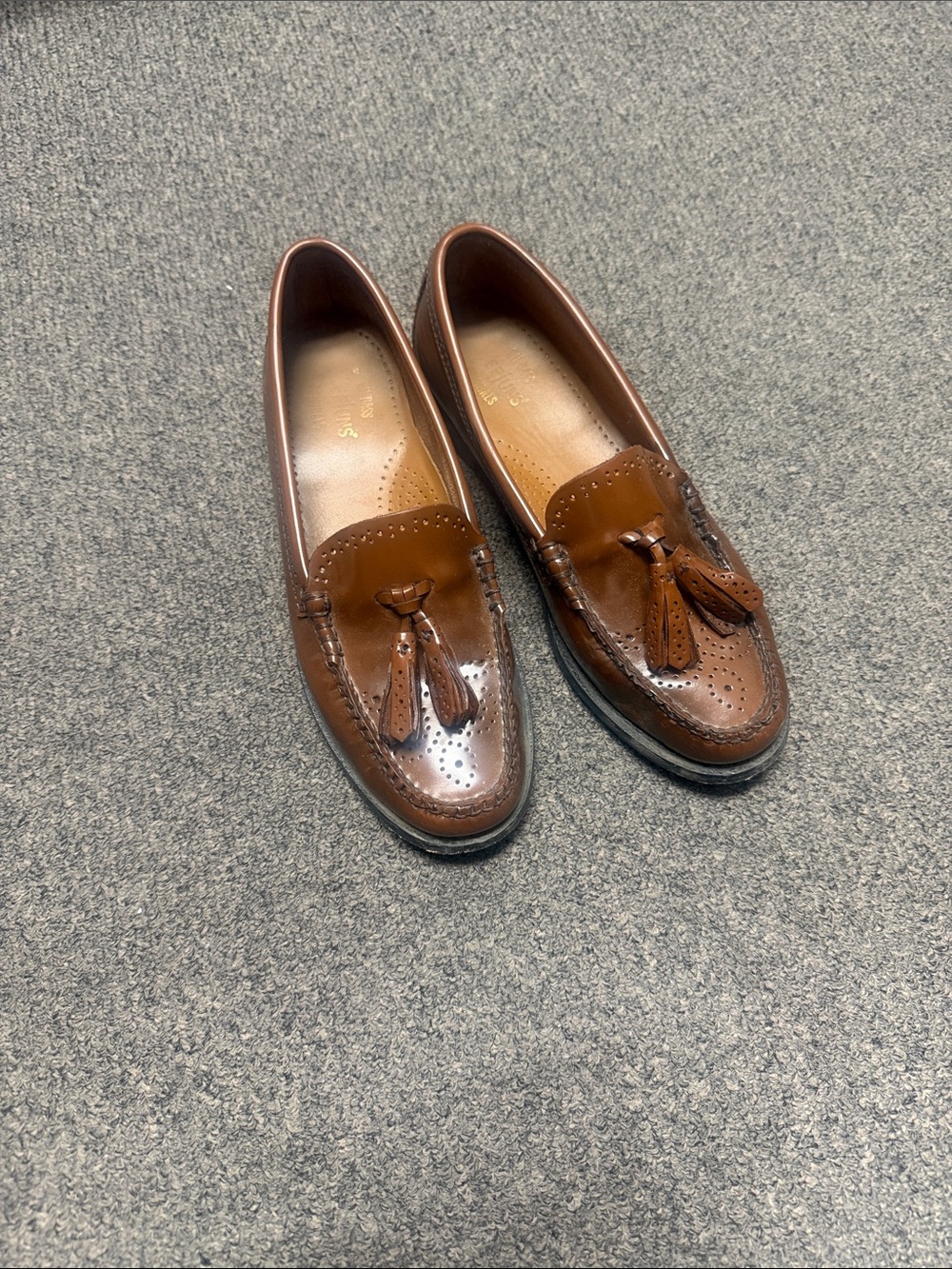 G.H. Bass & Co. Brown Leather Tassel Loafers - Picture 1 of 3